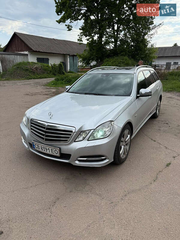 Mercedes-Benz E-Class 2010