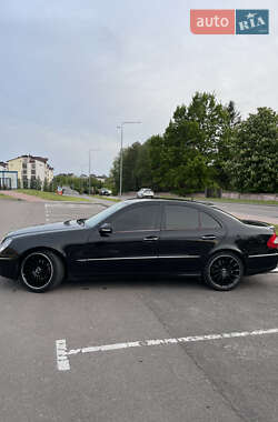Седан Mercedes-Benz E-Class 2007 в 