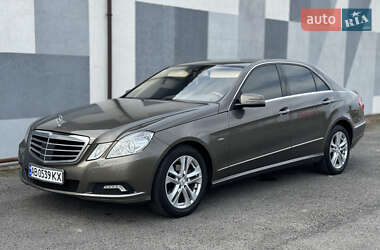 Седан Mercedes-Benz E-Class 2010 в Виннице