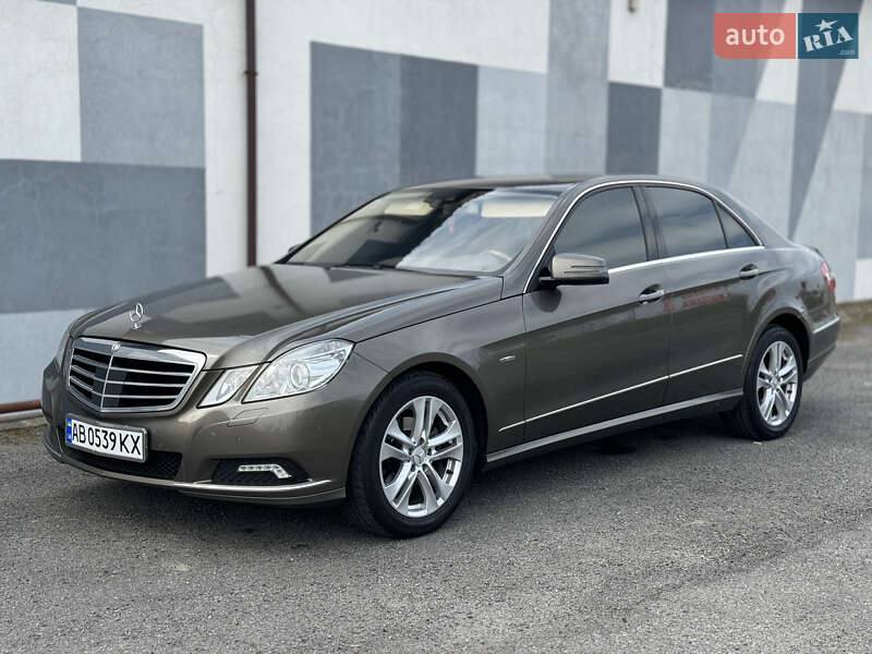 Седан Mercedes-Benz E-Class 2010 в Вінниці