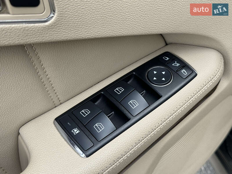 Седан Mercedes-Benz E-Class 2010 в Вінниці