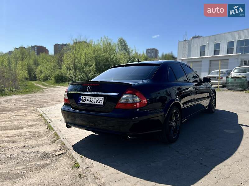 Седан Mercedes-Benz E-Class 2006 в Вінниці