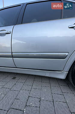 Седан Mercedes-Benz E-Class 2000 в 