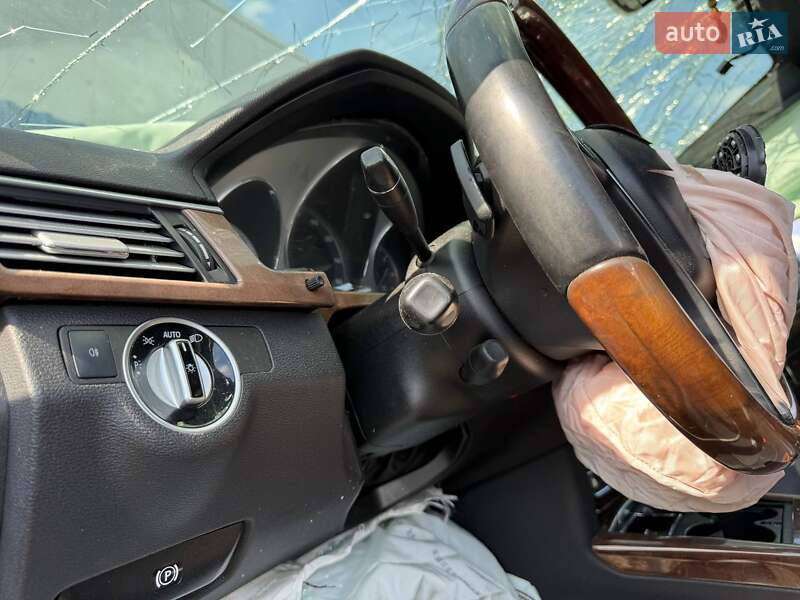 Седан Mercedes-Benz E-Class 2012 в Білій Церкві