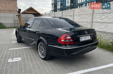 Седан Mercedes-Benz E-Class 2002 в 