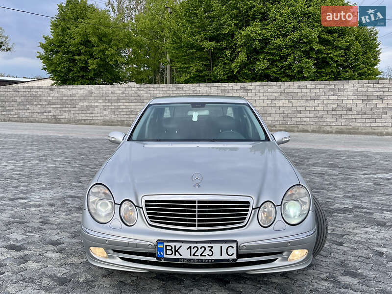 Седан Mercedes-Benz E-Class 2004 в Костопілі