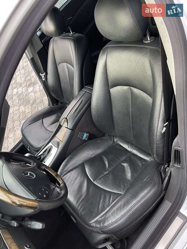 Седан Mercedes-Benz E-Class 2004 в Костопілі