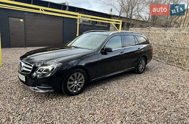 Універсал Mercedes-Benz E-Class 2013 в 