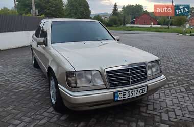 Седан Mercedes-Benz E-Class 1993 в Черновцах