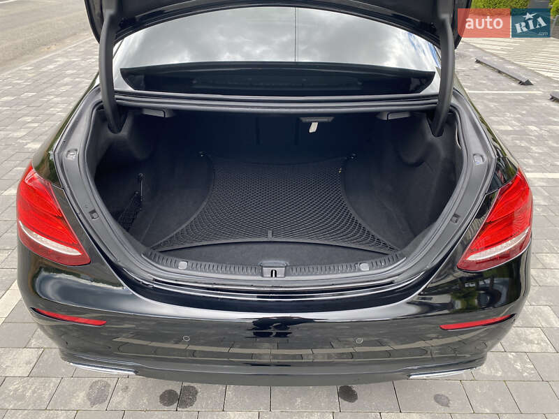Седан Mercedes-Benz E-Class 2019 в Ужгороді фото 15 Седан Mercedes-Benz E-Class 2019 в Ужгороді
