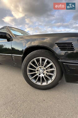 Седан Mercedes-Benz E-Class 1995 в 