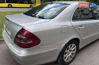 Седан Mercedes-Benz E-Class 2003 в 