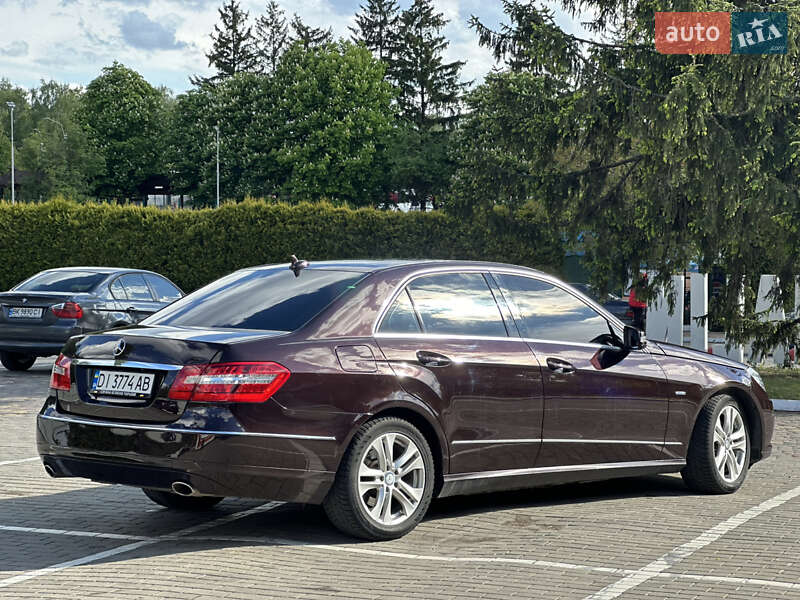 Седан Mercedes-Benz E-Class 2010 в Луцке