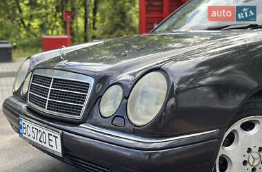 Седан Mercedes-Benz E-Class 1996 в 