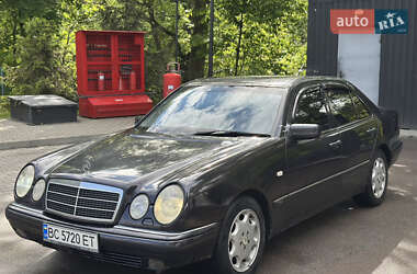 Седан Mercedes-Benz E-Class 1996 в 