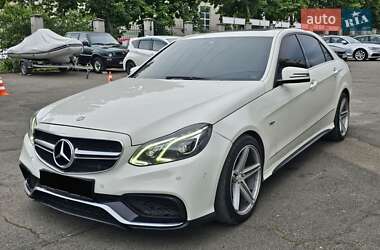 Mercedes-Benz E-Class 2011 Mercedes-Benz E-Class 2011