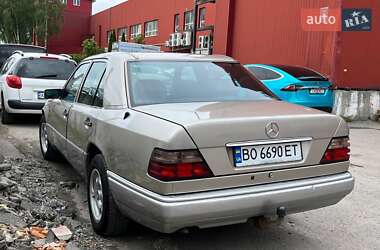 Седан Mercedes-Benz E-Class 1994 в 