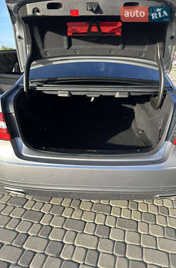 Седан Mercedes-Benz E-Class 2011 в 