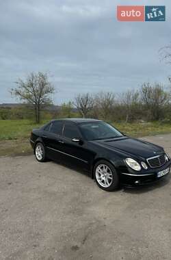 Седан Mercedes-Benz E-Class 2005 в Кривому Розі