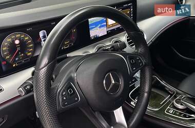 Седан Mercedes-Benz E-Class 2016 в 