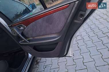 Седан Mercedes-Benz E-Class 2000 в 