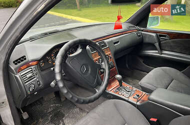 Седан Mercedes-Benz E-Class 1998 в 