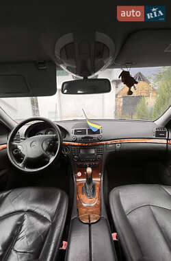 Седан Mercedes-Benz E-Class 2005 в 