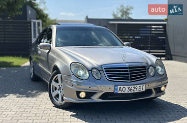 Седан Mercedes-Benz E-Class 2004 в Мукачевому