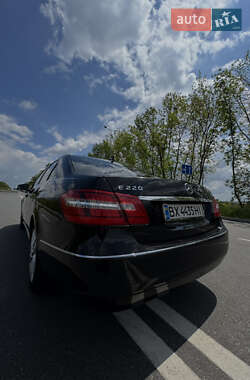 Седан Mercedes-Benz E-Class 2010 в 