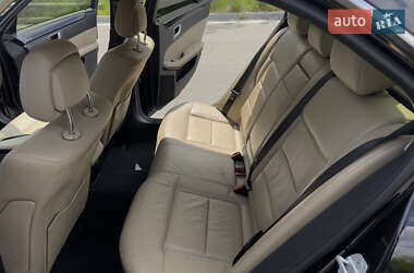 Седан Mercedes-Benz E-Class 2010 в 