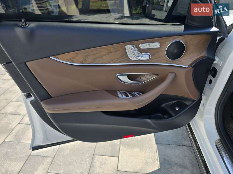 Седан Mercedes-Benz E-Class 2018 в Хмельницком