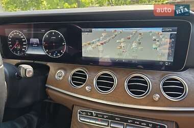 Седан Mercedes-Benz E-Class 2018 в 