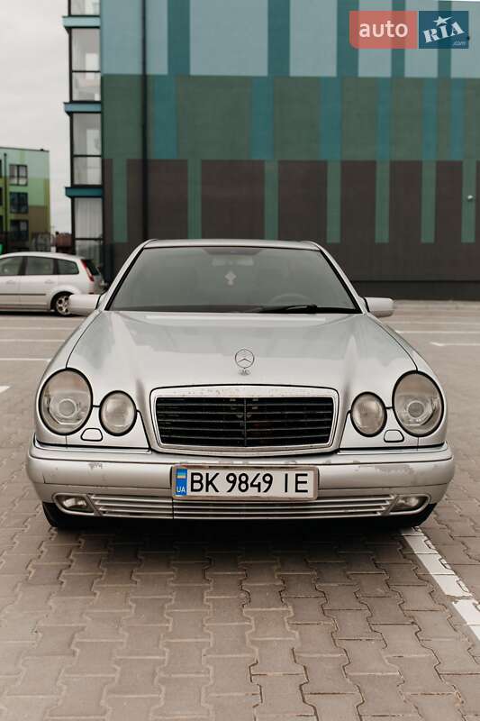 Mercedes-Benz E-Class 1998