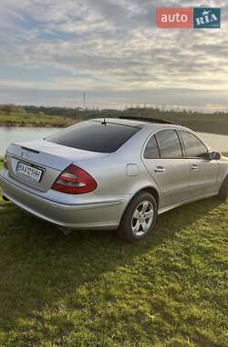 Седан Mercedes-Benz E-Class 2003 в 
