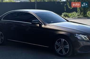 Седан Mercedes-Benz E-Class 2017 в 