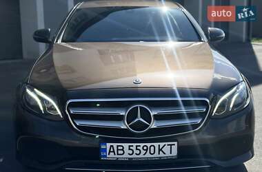 Седан Mercedes-Benz E-Class 2017 в 