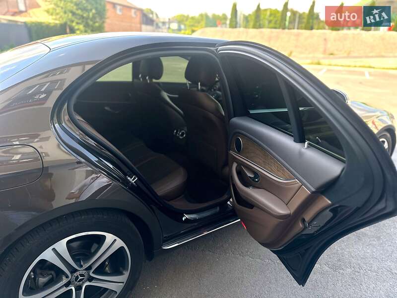 Седан Mercedes-Benz E-Class 2017 в Вінниці