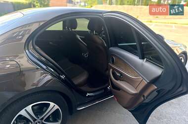 Седан Mercedes-Benz E-Class 2017 в 