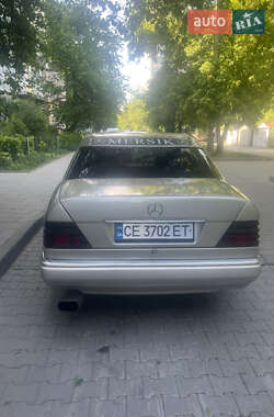 Седан Mercedes-Benz E-Class 1993 в 