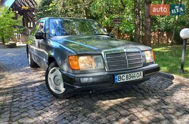 Седан Mercedes-Benz E-Class 1987 в Жидачові