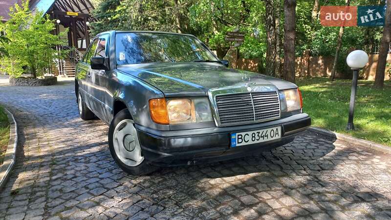 Mercedes-Benz E-Class 1987