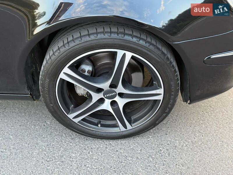 Седан Mercedes-Benz E-Class 2005 в Броварах