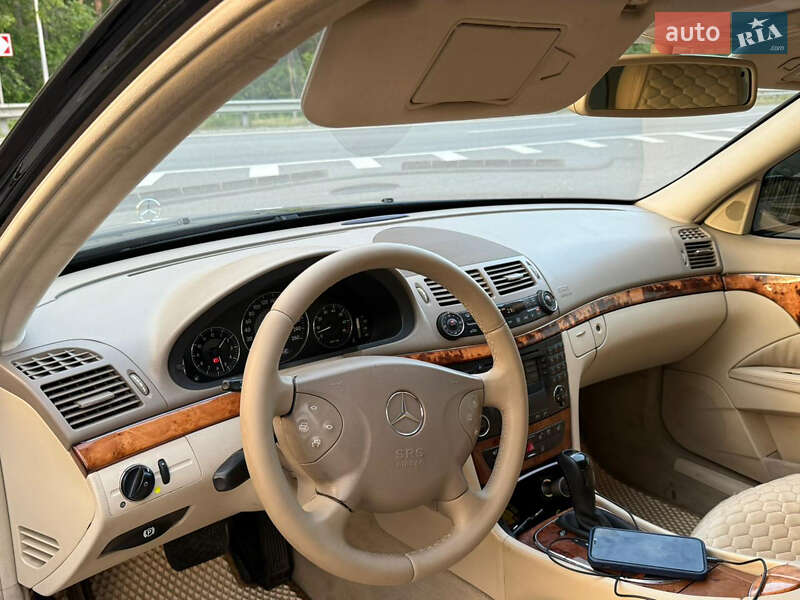 Седан Mercedes-Benz E-Class 2005 в Броварах