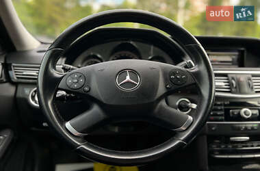 Універсал Mercedes-Benz E-Class 2011 в 