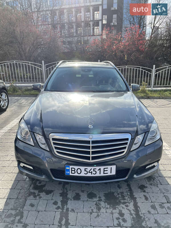 Універсал Mercedes-Benz E-Class 2009 в Тернополі