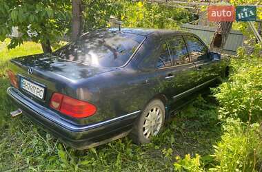 Седан Mercedes-Benz E-Class 1996 в 