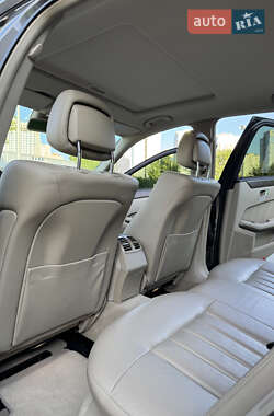 Седан Mercedes-Benz E-Class 2010 в 