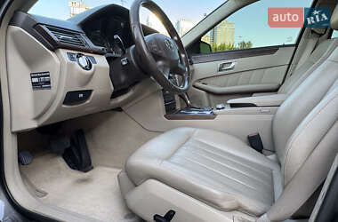 Седан Mercedes-Benz E-Class 2010 в 