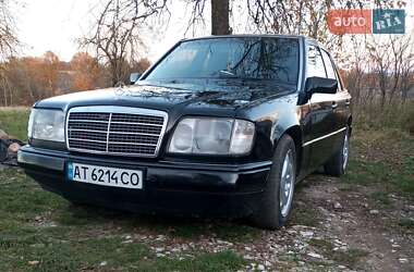 Седан Mercedes-Benz E-Class 1995 в Івано-Франківську