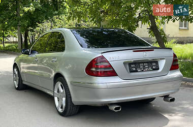 Седан Mercedes-Benz E-Class 2003 в 